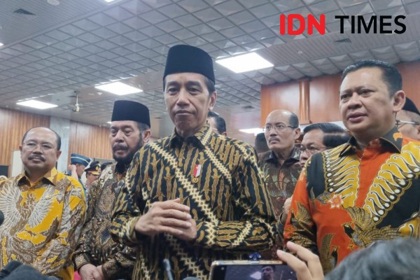 LBH Jakarta: Jokowi Wariskan Aturan Antidemokrasi Dari cipta kerja hingga UU ITE