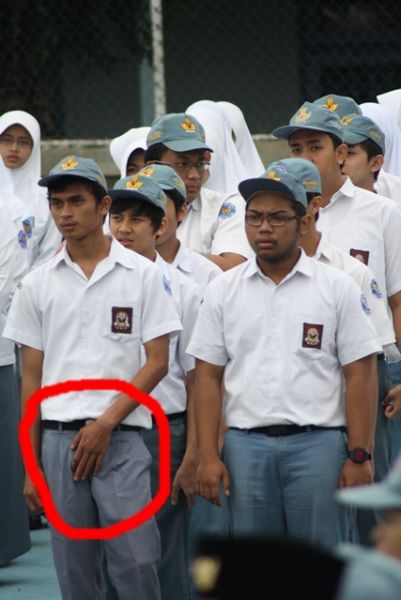 Bök3p indonesia. Ngocok kontol Polisi Indonesia. Peler.