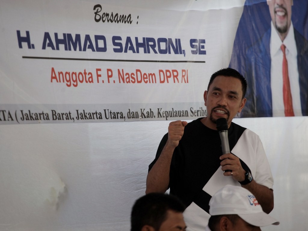 Ahmad Sahroni Ajak Pengusaha Siapkan CSR Basmi Wabah Korona