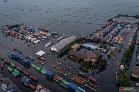 Banjir Rob Kembali Kepung Pesisir Utara Jateng