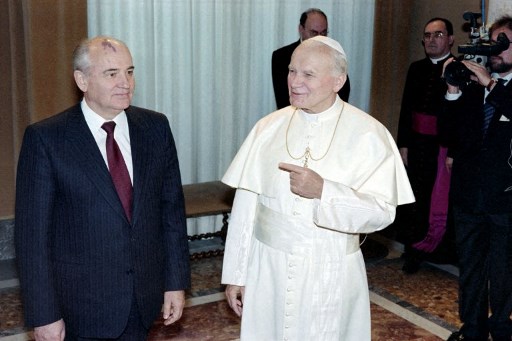 paus-fransiskus-puji-kepemimpinan-mendiang-mikhail-gorbachev