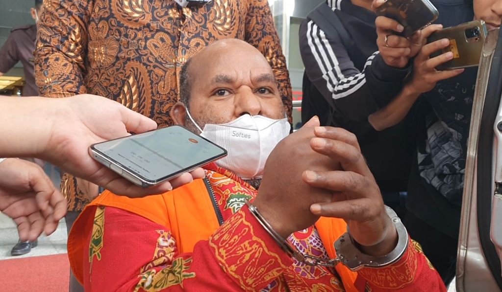 Sita Cincin Batu Lukas Enembe, Harganya Dihitung KPK untuk Pemulihan Kerugian Negara