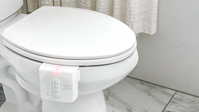 throne-science-toilet-pintar-yang-siap-cek-kesehatan-usus-kamu