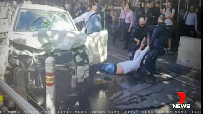 BREAKING: 19 Pejalan Kaki dilindas Mobil di Melbourne