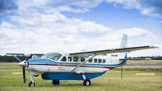 jarak-pandang-buruk-pilot-ini-tertidur-selama-40-menit-saat-terbangkan-pesawat