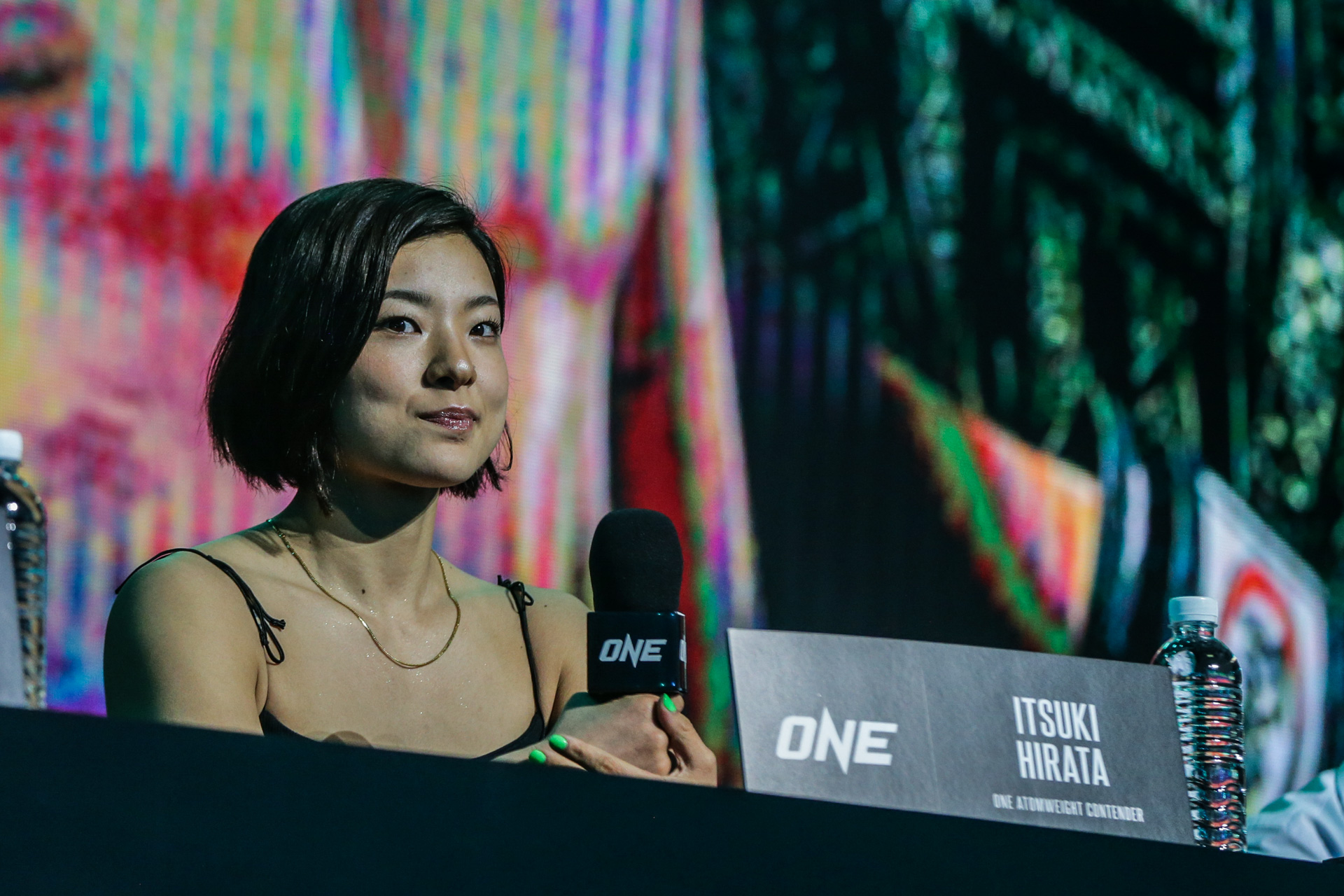 Laga MMA Antara Itsuki Hirata dan Ritu Phogat Warnai ONE Samurai 1