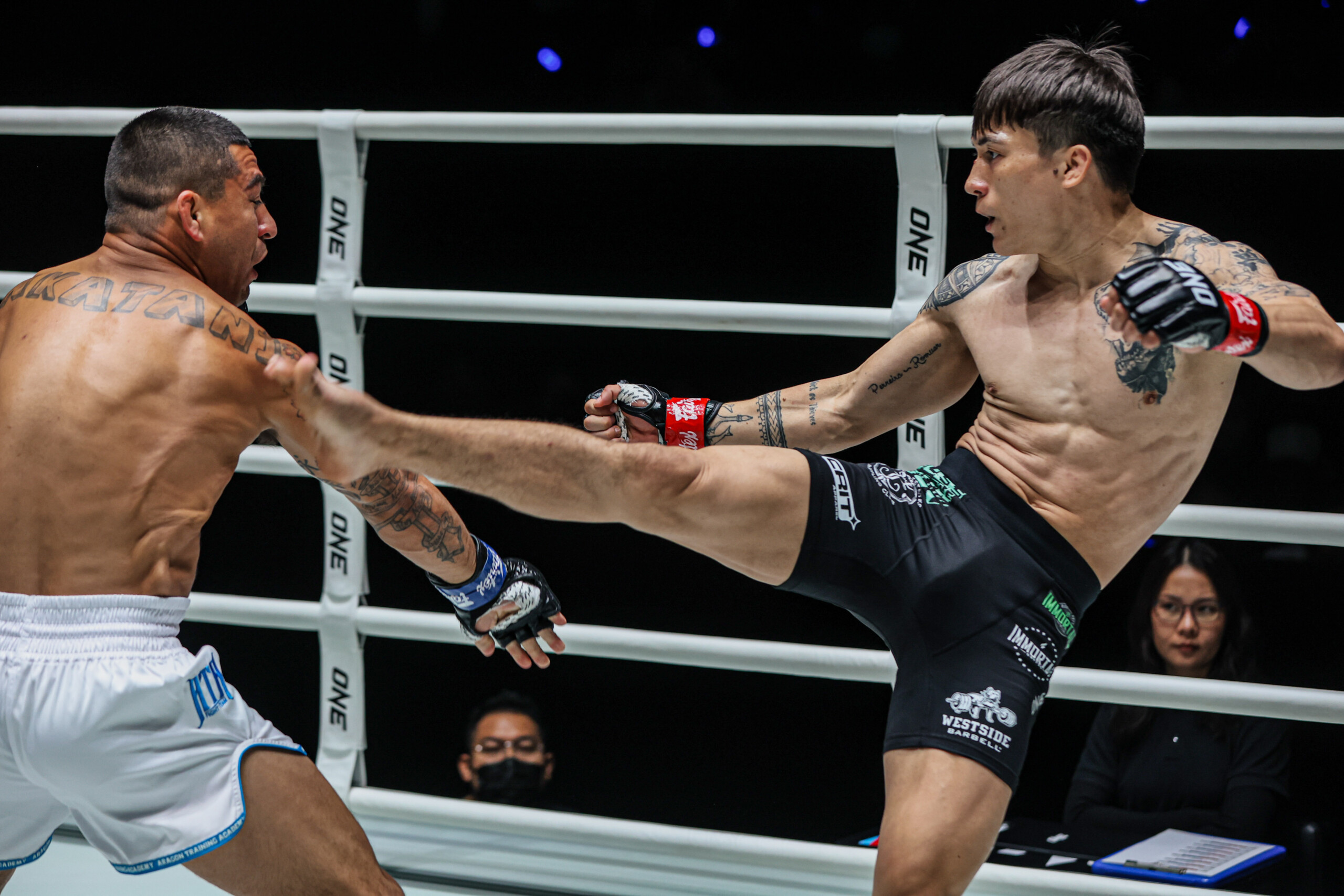 Hasil ONE Fight Night 42: Minowa Bangkit, Leon Dan Perreira Tampil Dominan