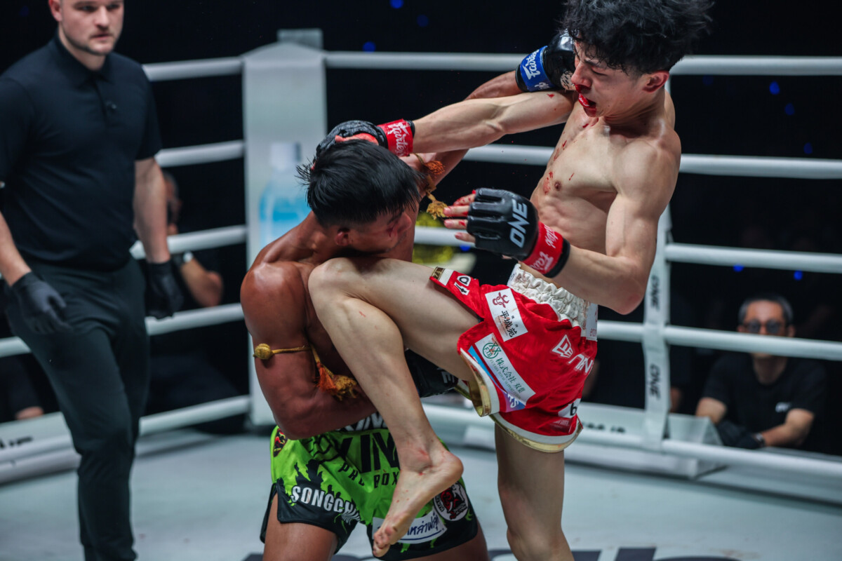 Nadaka Pertahankan Gelar Muay Thai Berkat Kemenangan Atas Songchainoi