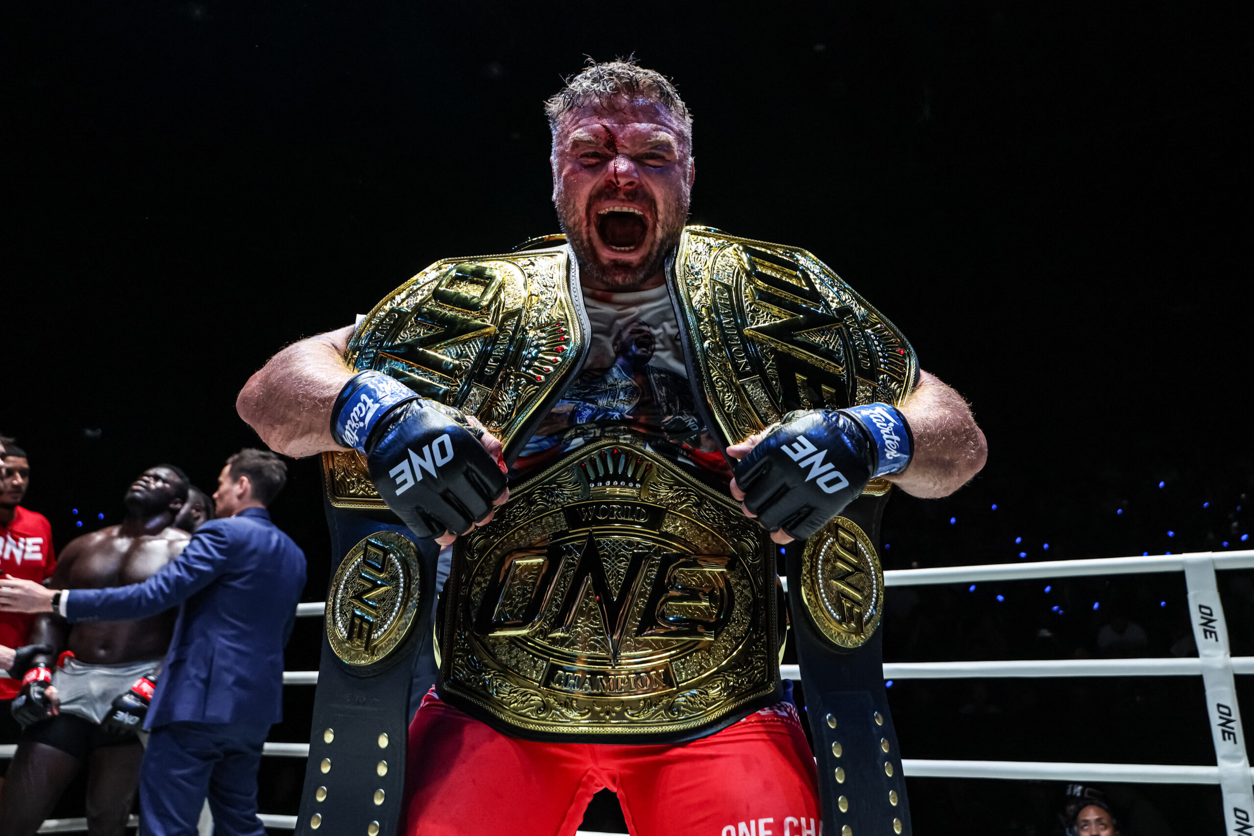 The Inner Circle 15 Mei: Anatoly Malykhin Tutup Karier Sebagai Juara MMA 3 Divisi