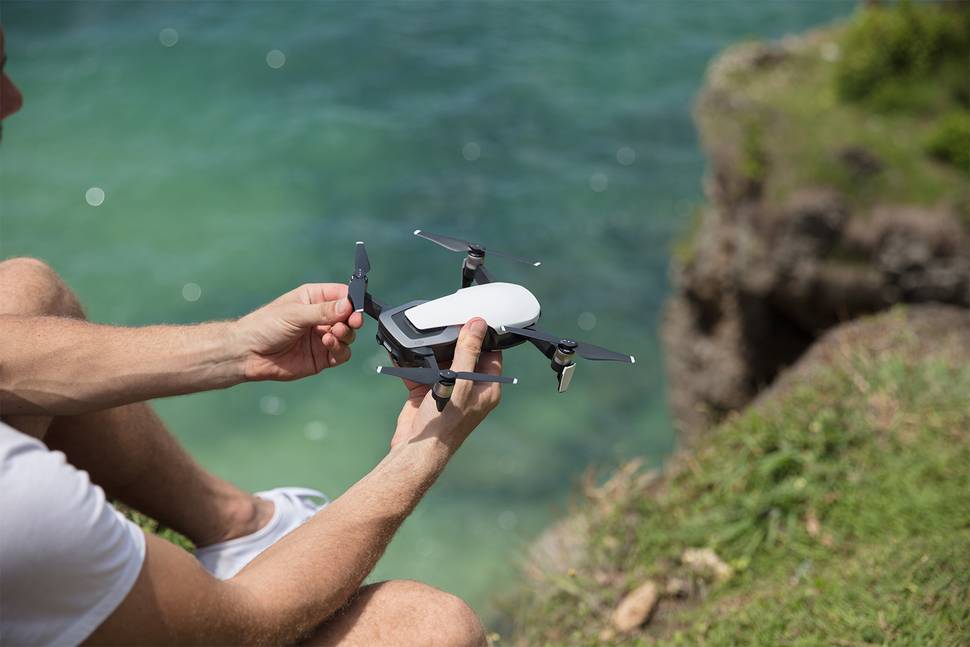 Dji Mavic Air Drone Dengan Kecerdasan Buatan Yang Sangat Canggih Saat ini