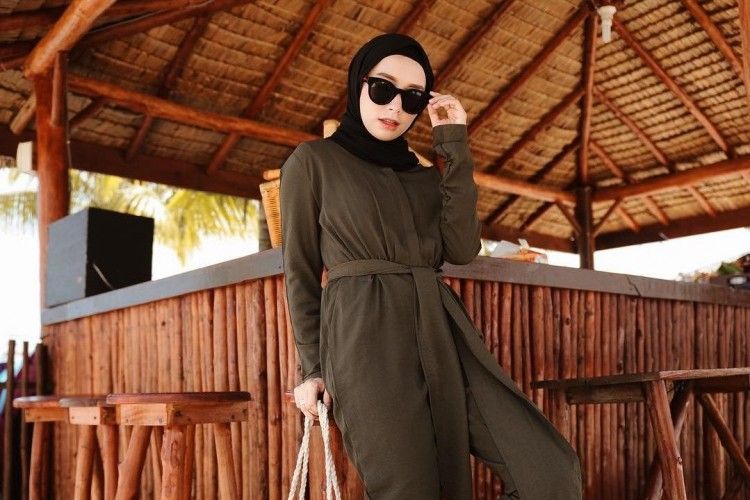 sista hijabers suka pakai kacamata? yuk intip style kekinian ini