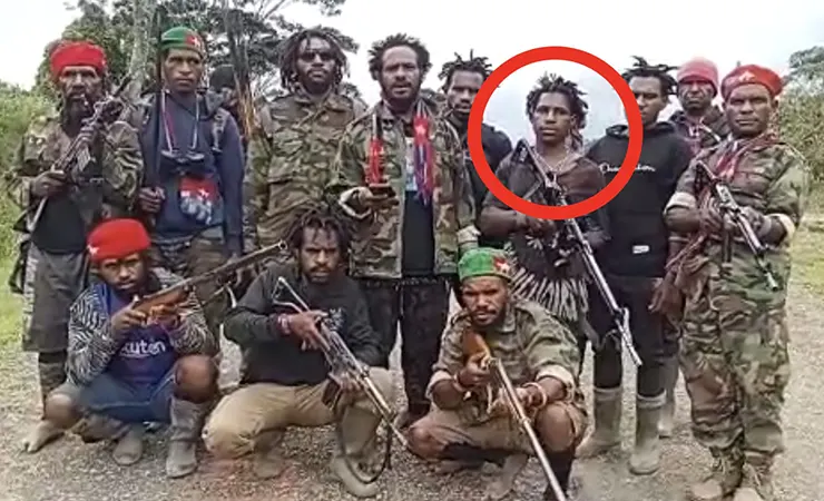 Sniper Polisi Lumpuhkan Anggota KKB Papua saat Tembak Pesawat