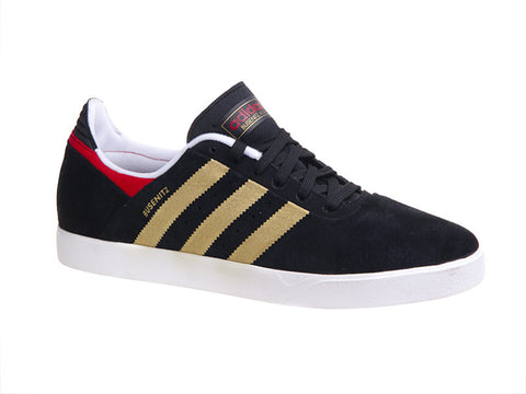 5 Merk Sepatu yang dipakai Remaja jaman sekarang