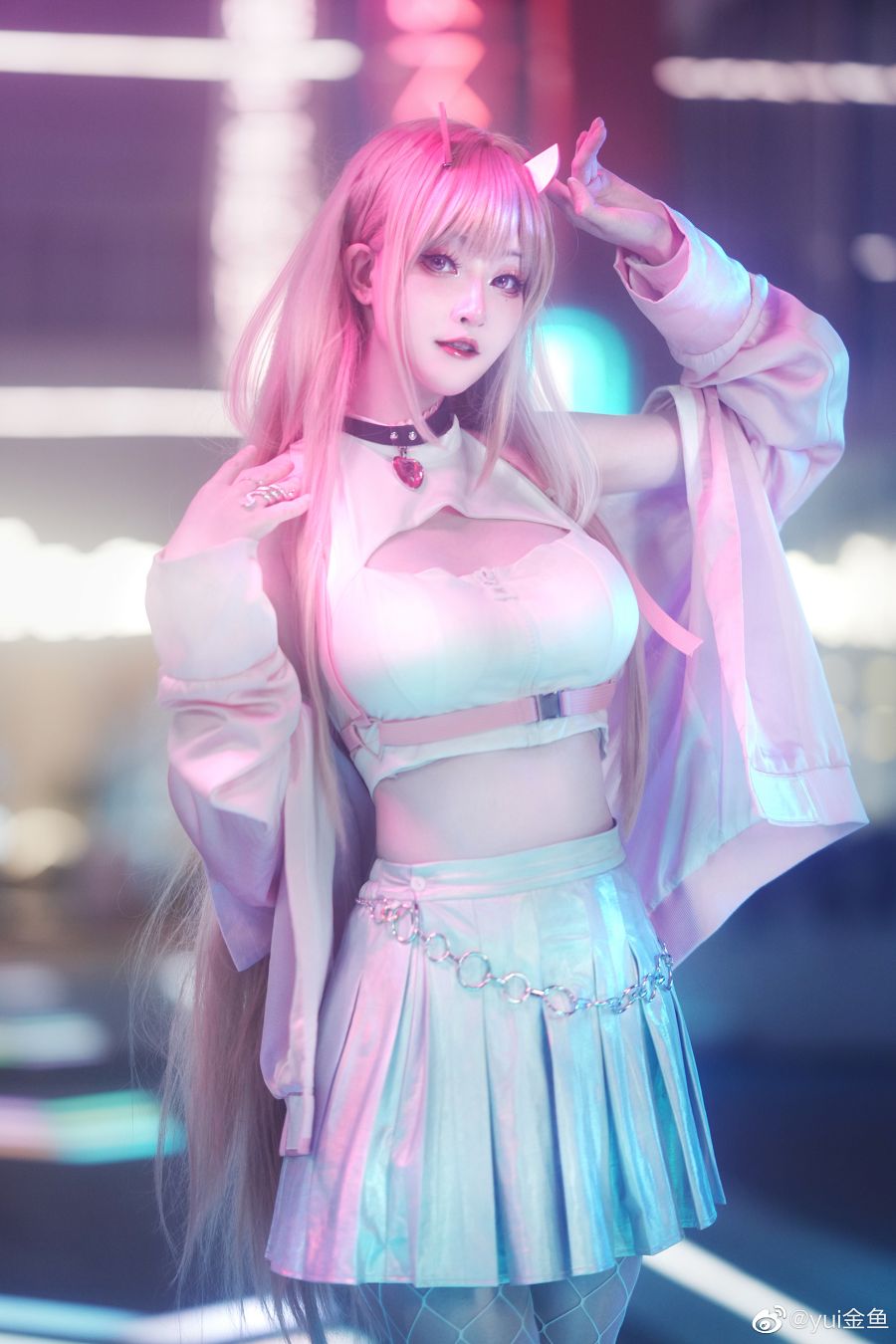 Nikmati Keindahan Cosplay Viper dari NIKKE: Karya Brilian Cosplayer Cina!