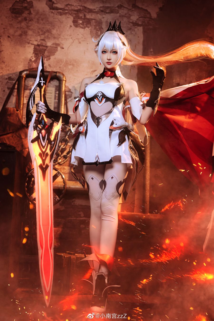 Cantik & Ganas! Cosplay Kiana dari Honkai Impact 3rd yang Super Hot