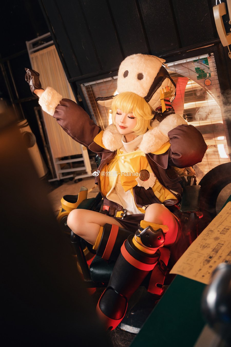 Cosplay Hook dari Honkai Star Rail, Menghadirkan Sentuhan Lucu yang Menggemaskan!