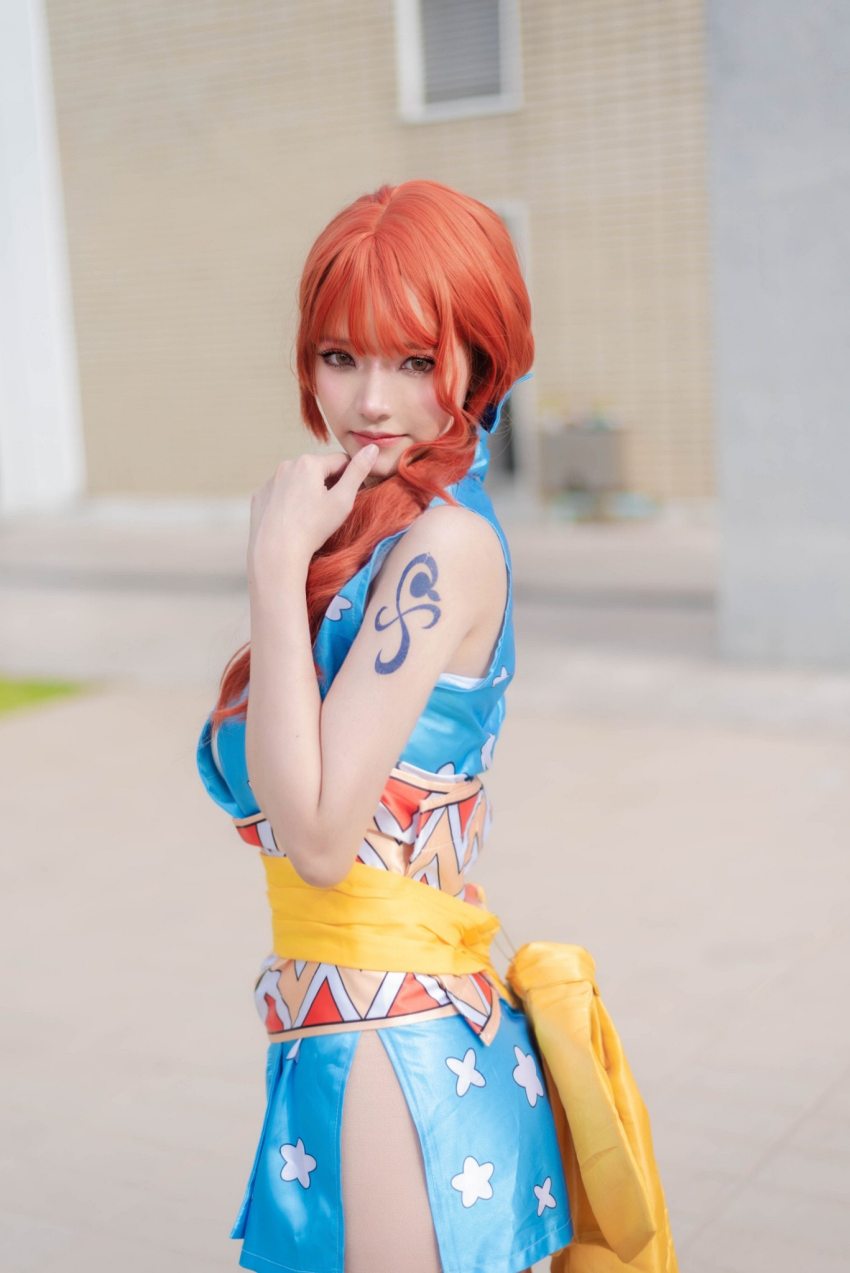 Nami One Piece, Cosplayer Cantik yang Bikin Terpesona!