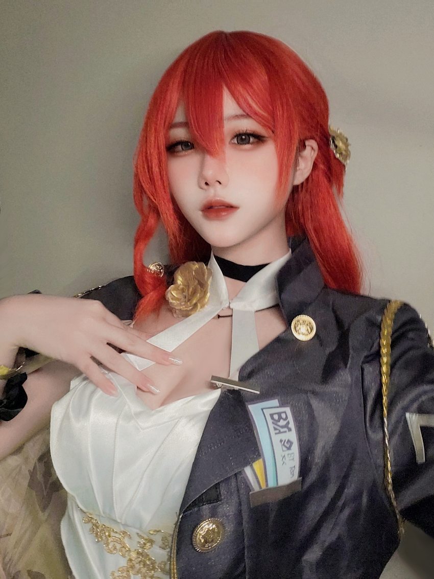 Cantik &amp; Indah, Gadis Ini Cosplay Himeko dari Honkai: Star Rail