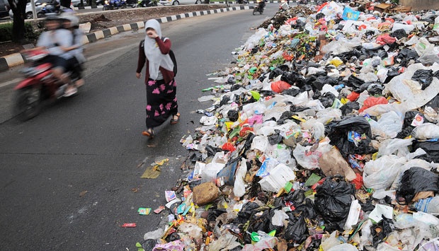 Inilah Yang Membuat 'Plastik Berbayar' Jadi Tak Ada Gunanya