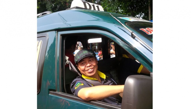 Ahok: Saya Enggak Mau Lagi Lihat Angkot di Jakarta