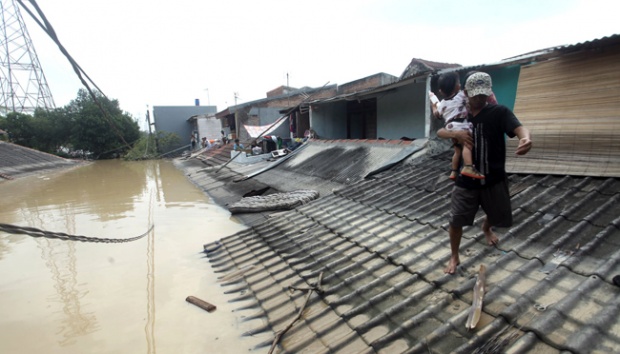Tambah Parah, Banjir Bekasi Lebih dari 4 Meter 