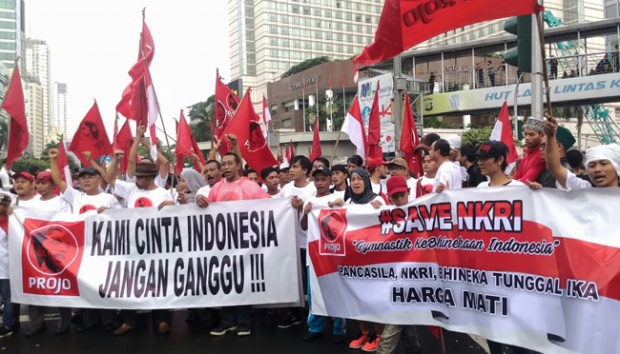 Ribuan Orang Ikut Pawai “Save NKRI” di Car Free Day