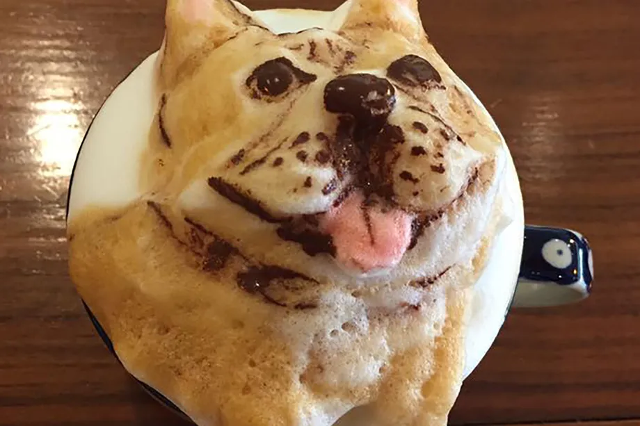 Wah, Barista Taiwan Ini Gambar Anjing dan Kecoa di atas Latte, Pengen Cobain Gan?