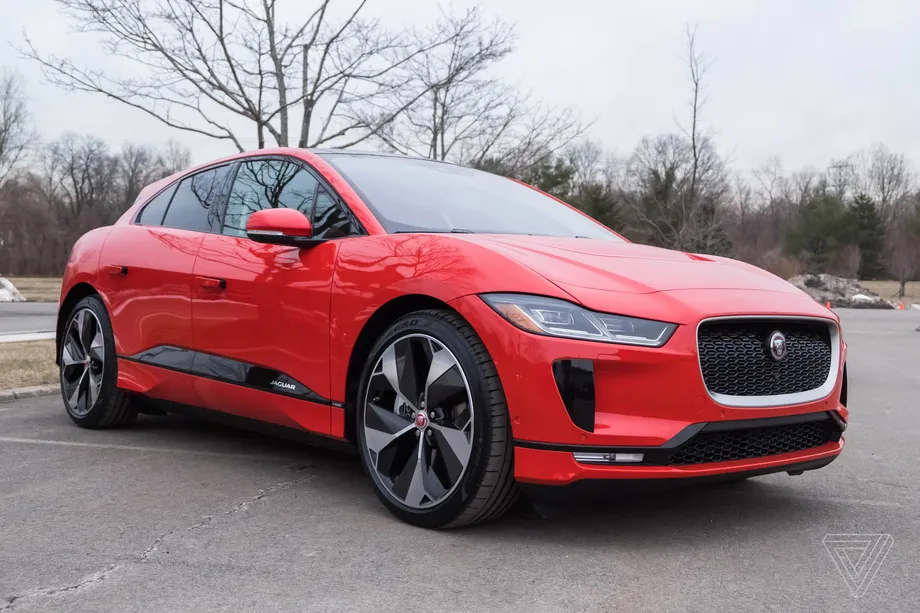 Mobil listrik menjadi trend tahun mendatang, hal ini terlihat di Paris Motor Show