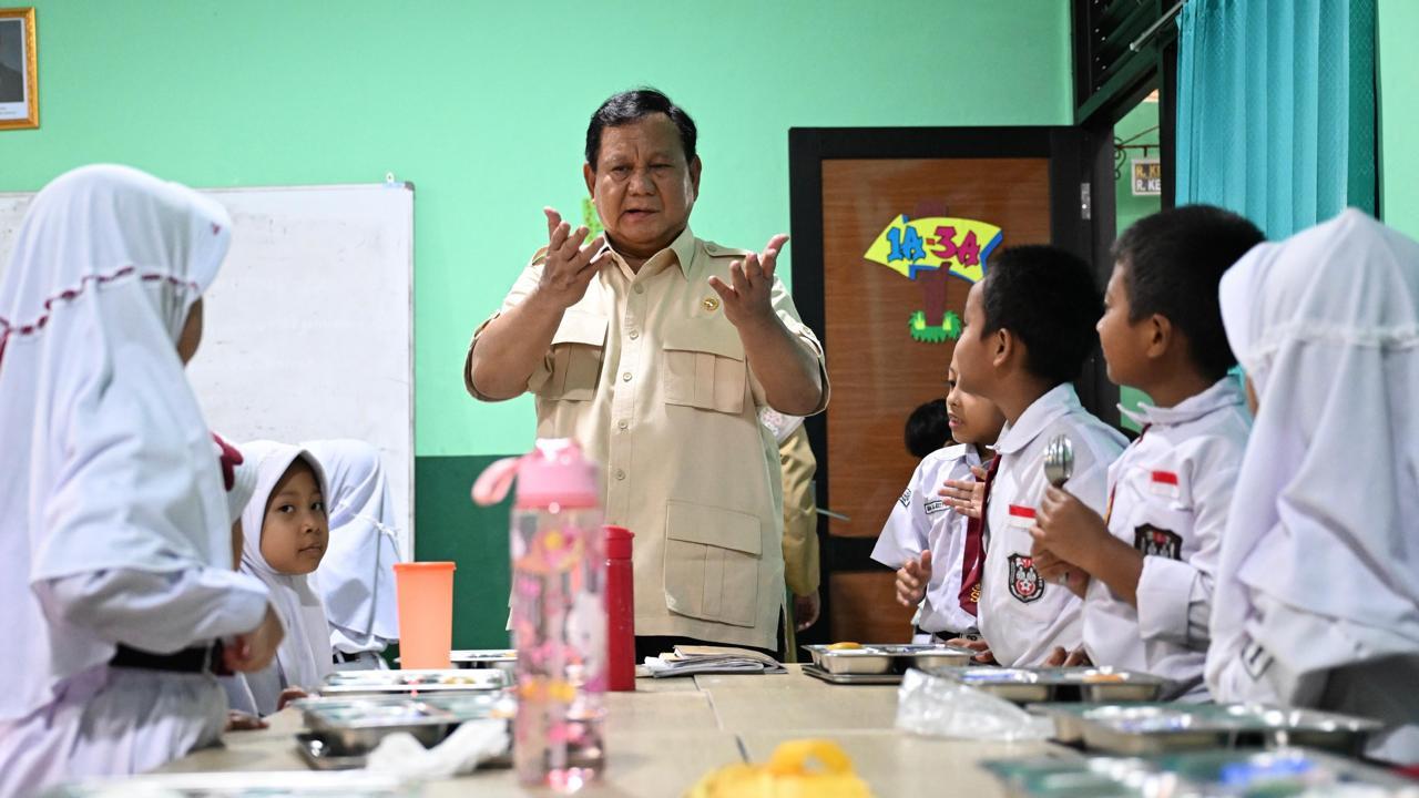 Prabowo Banggakan MBG: Orang Pinter Bilang Enggak Mungkin, 44 Juta Penerima