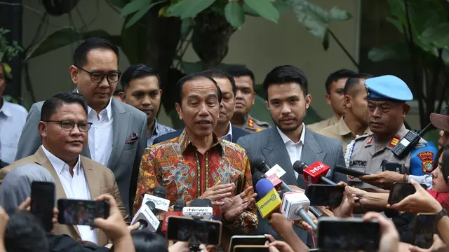 tak-hadir-polisi-peluang-panggil-abraham-samad-lagi-di-kasus-ijazah-palsu-jokowi