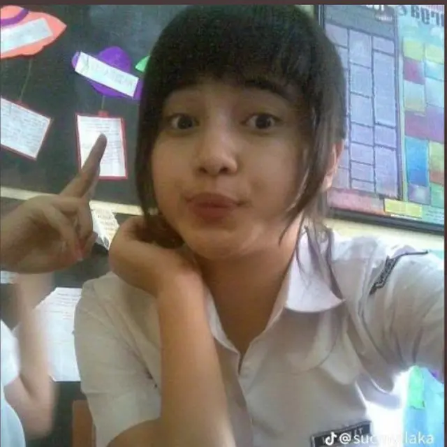 Viral Zaman FB, Ini Transformasi &#039;Cewek Cantik&#039; Tirani Dwitasari