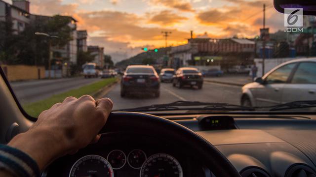 5 Tips Biar Nggak Gampang Marah Saat Mengemudi di Jalan