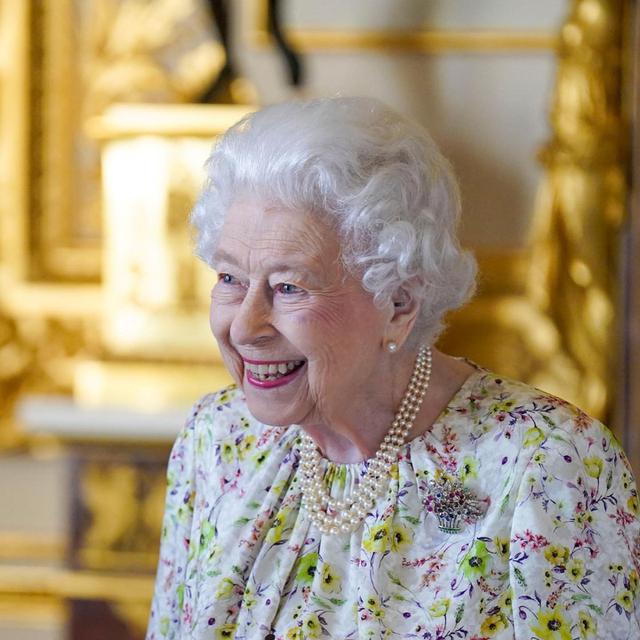 Dianggap Menghasut saat Melayat Ratu Elizabeth II, Seorang Pria Hong Kong Ditangkap