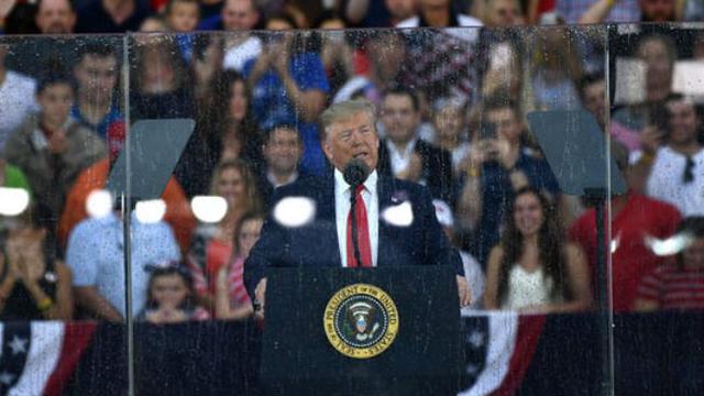 Donald Trump Sombongkan Amerika Dalam Pidato 4 Juli 