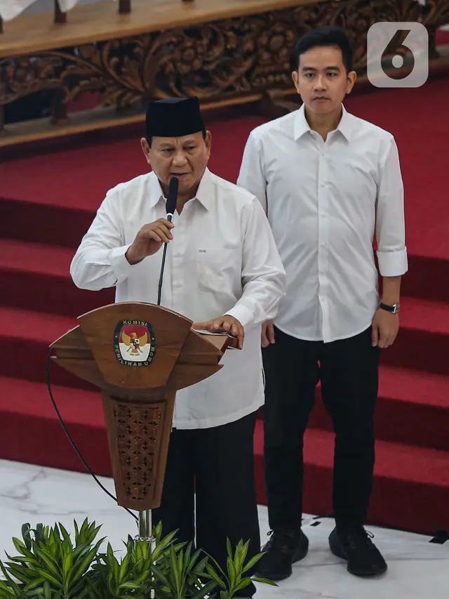 Pakai Baju Putih, Veronica Tan Mantan Istri Ahok Sambangi Rumah Prabowo