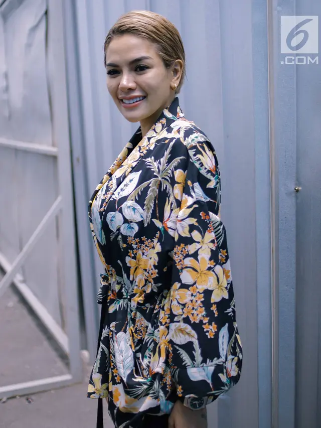 Nikita Mirzani Curhat ke Pasha Ungu soal Sering Kawin Cerai