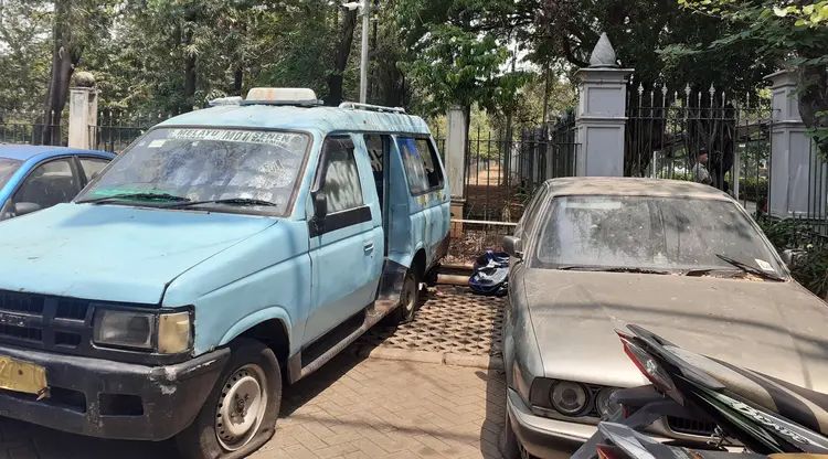 Mobil 4 Tahun Teronggok di Monas Bebas Biaya Parkir Jika Akan Diambil, Tapi...