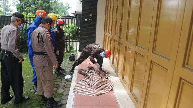 diduga-kelaparan-tukang-becak-meninggal-mendadak-di-emper-toko-di-purwokerto