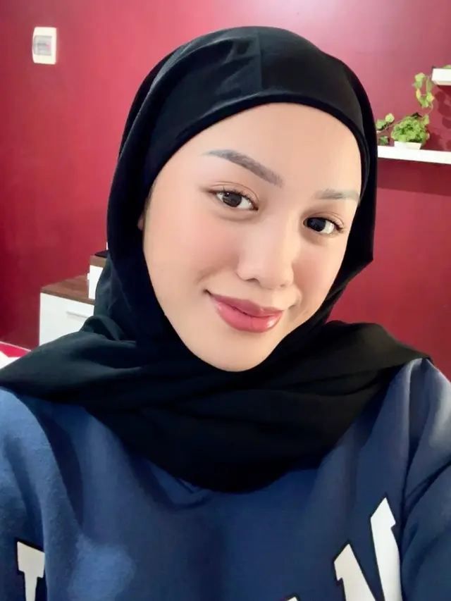 Merasa Difitnah, Lolly Siap Laporkan Tudingan Hamil di Luar Nikah ke Komnas Anak