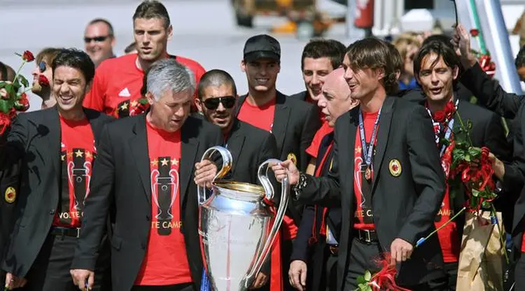 Masa-masa Kejayaan dan Terpuruknya AC Milan