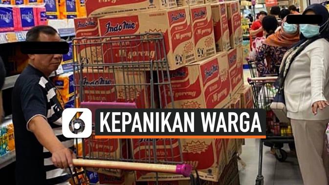 Saking Takut Terkena Coronavirus, Tukang Cukur Di China Layani Kostumer Pakai Tongkat