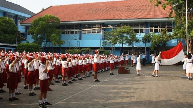 Balada Putri Sumatra Barat Salah Lafal 5 Sila Dalam Pancasila, Gugup Atau Ga Hafal?