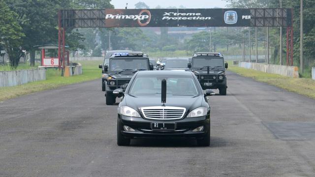 Mobil Dinas Jokowi Segera Diganti Baru, Mercedes atau BMW?