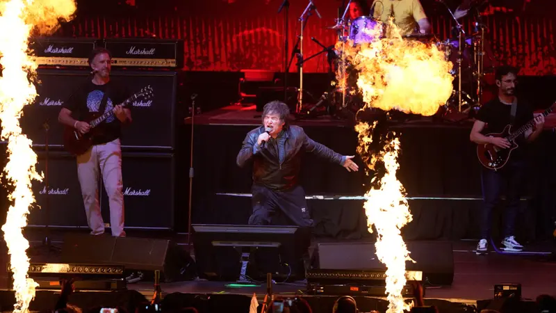 Tuai Kritik, Presiden Argentina Sibuk Nyanyi Saat Negaranya Krisis