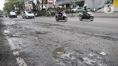 Pemprov DKI: Kalau Hujan, Percuma Permanen. 22 Ribu Jalan Rusak di Jakarta Ditambal