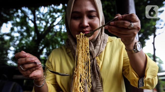 Anggota DPR Minta Sri Mulyani Beri Subsidi Mi Instan