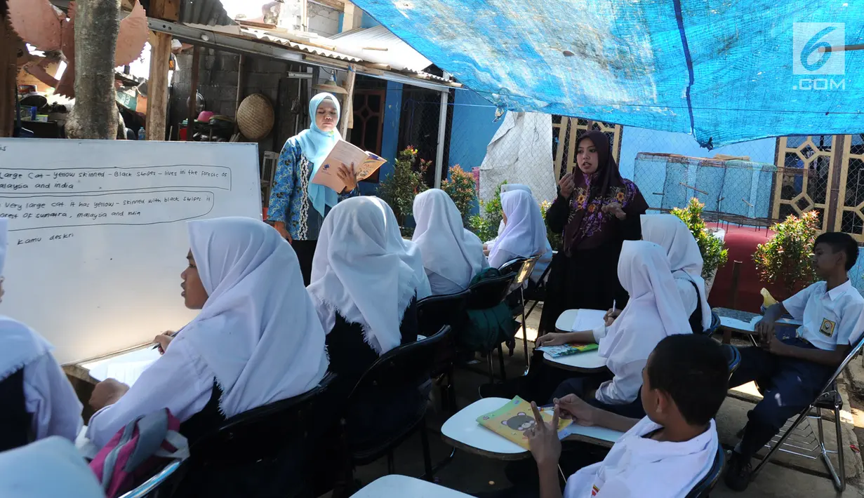 Tak Punya Gedung, Siswa SMP di Bogor 8 Tahun Telantar