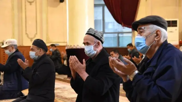 pengamat-tuduh-video-perayaan-lebaran-muslim-uighur-di-xinjiang-sebagai-sandiwara