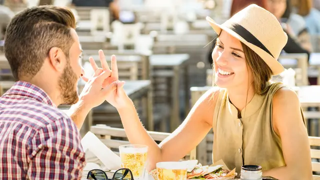 3 Cara Romantis dan Memorable Rayakan Anniversary dengan Pasangan