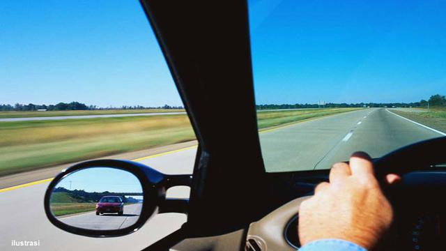5 Tips Biar Nggak Gampang Marah Saat Mengemudi di Jalan